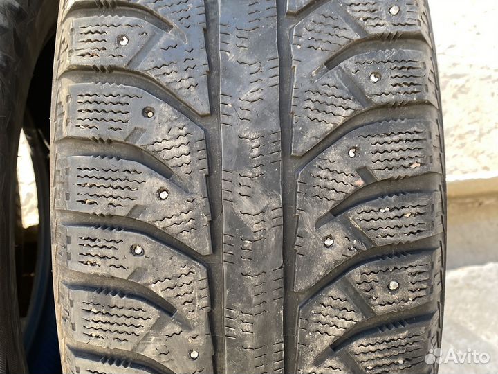 Bridgestone Ice Cruiser 7000 225/65 R17 106T