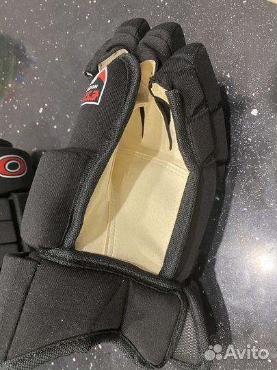 Краги хоккейные размер 14