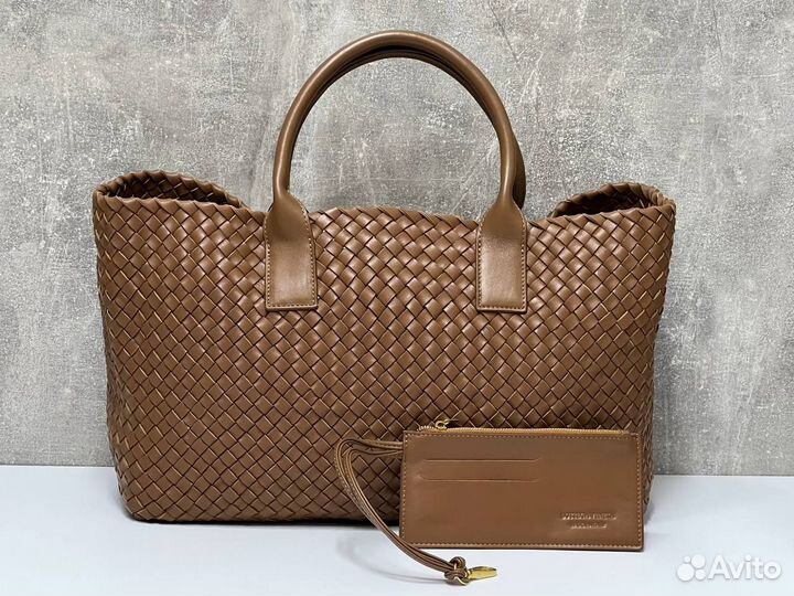 Сумка женская из кожи шоппер Bottega Veneta Cabat