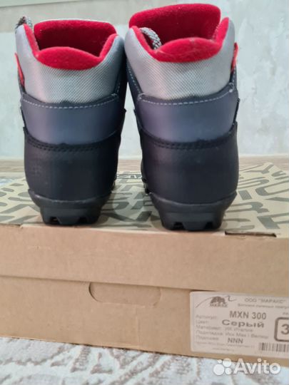 Лыжные ботинки размер 38-39 торг