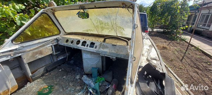 Катер Восток