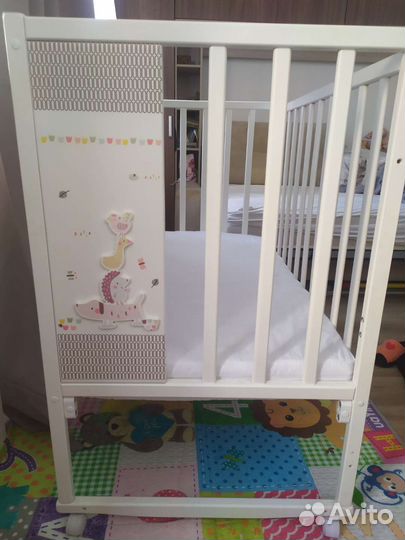 Детская кроватка