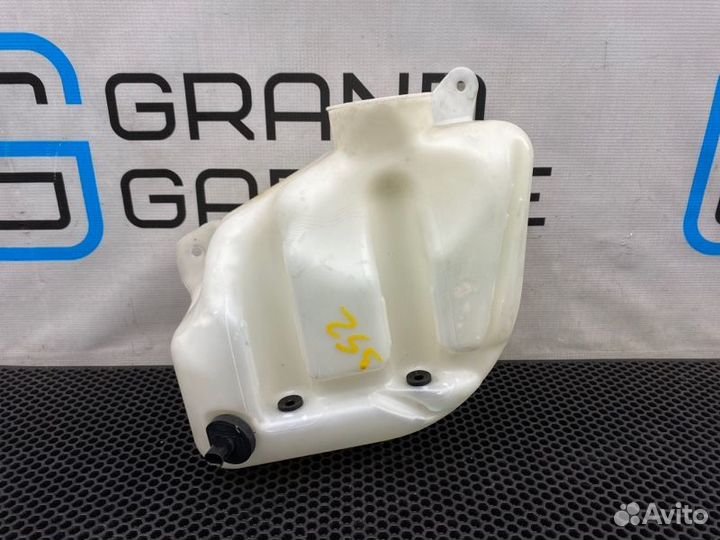 Бачок омывателя Mercedes-Benz V-Class W639 272.978