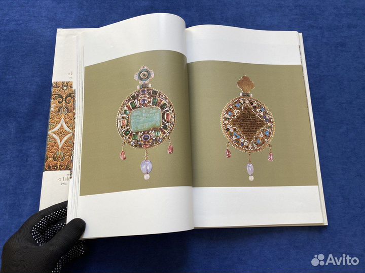 Русские эмали XI-XIX вв., М. Искусство, 1974г