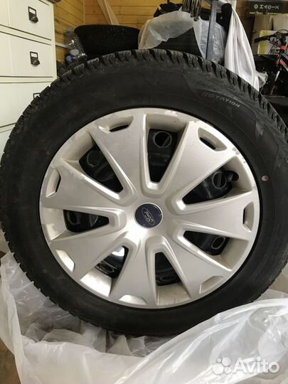 Goodyear UltraGrip Ice+ 215/55 R16 93T