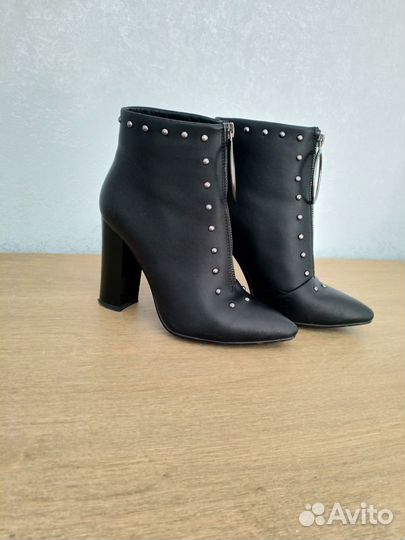 Ботильоны б/у,натуральная кожа 37
