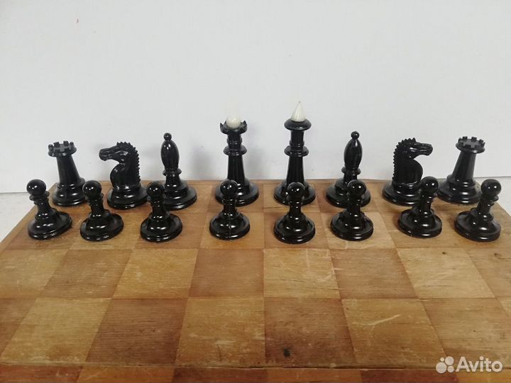 Шахматы СССР карболитовые фигуры доска дерево