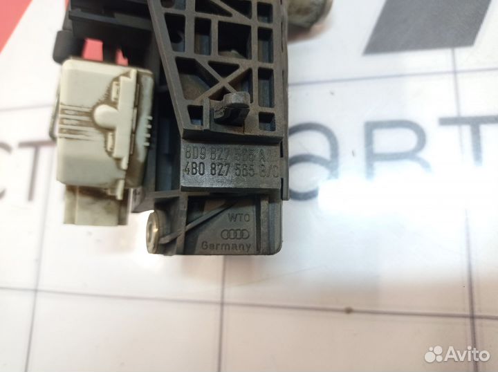 Замок багажника Б/у Audi A6C5 4B0827565 26354