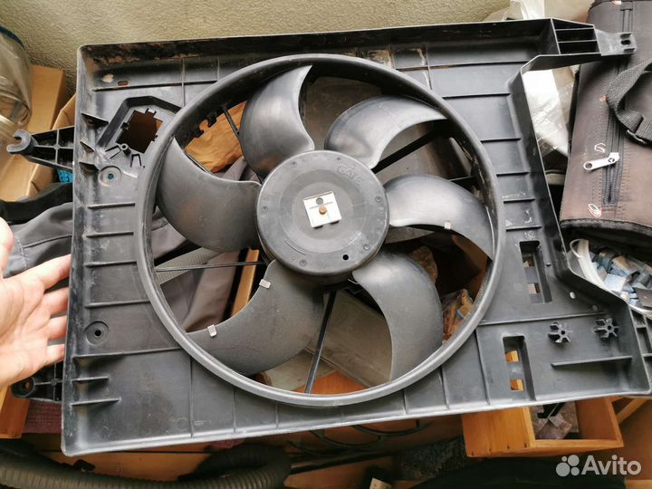 Родиатор Duster вентилятор Sandero Logan