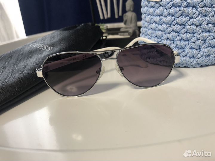 Очки Guess
