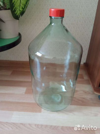 Бутылка стеклянная