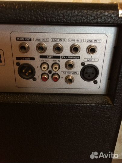 Behringer KX1200 - комбо для озвучивания эл. инстр