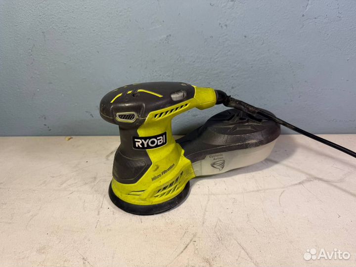 Эксцентриковая шлифмашина Ryobi ROS300