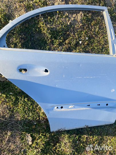 Двери на E211