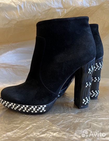 Ботильоны замшевые Lerre