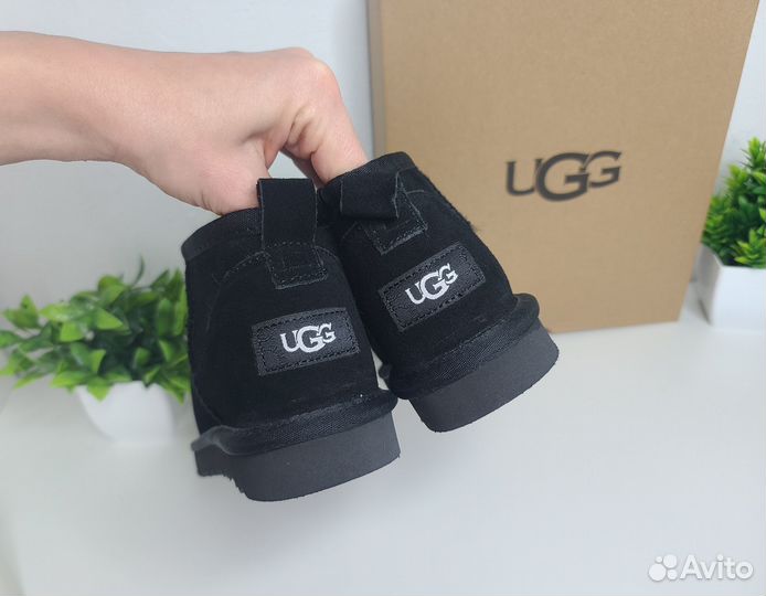 Ugg classic mini