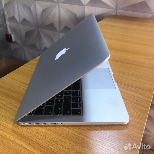 Apple MacBook Pro