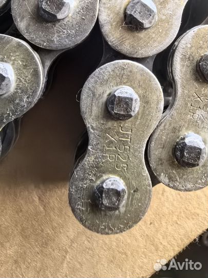 Цепь и звёзды 525