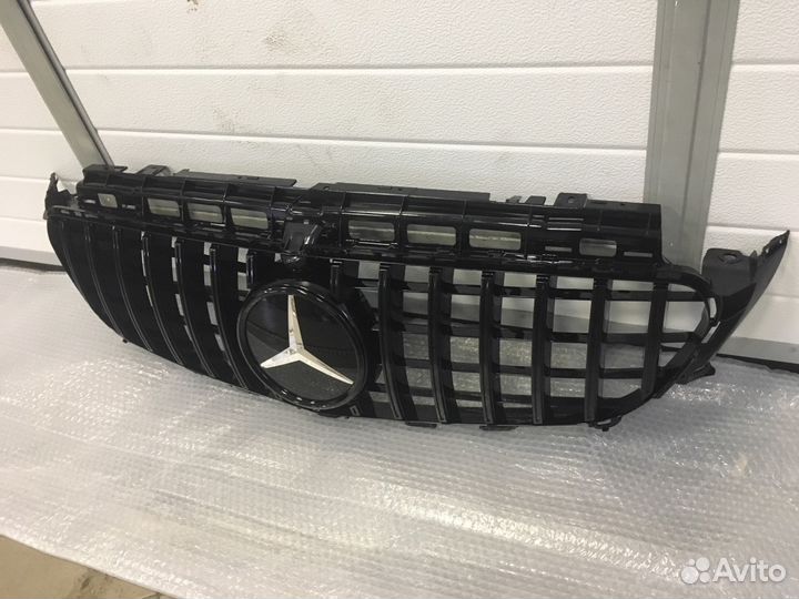 Решетка GT Mercedes E-klass W 213 Black