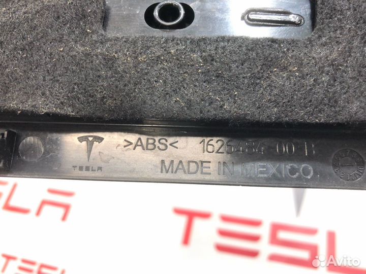 Накладка дверного порога Tesla Model X рест. 2022