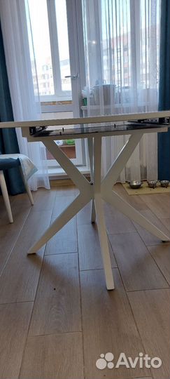 Кухонный стол