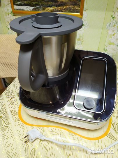 Кухонный робот Tokit