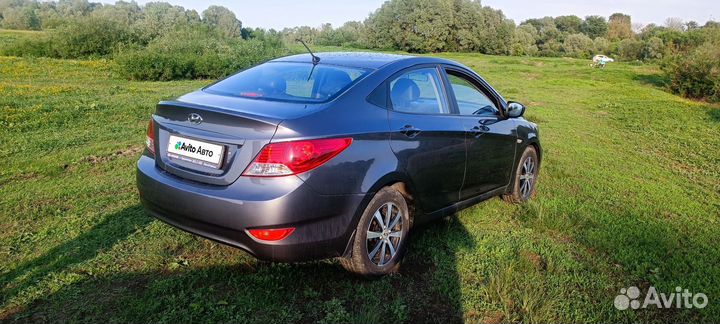 Hyundai Solaris 1.4 МТ, 2011, 1 000 км