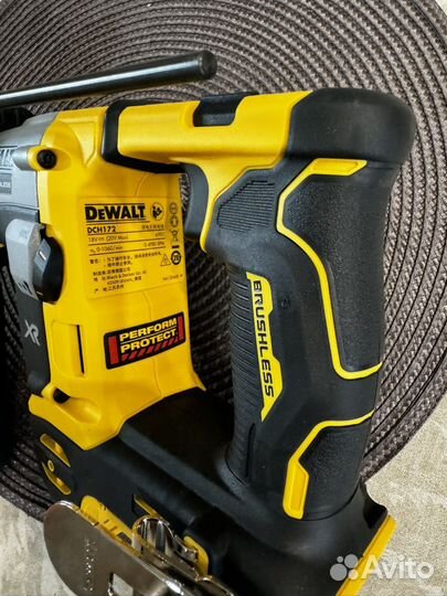 Перфоратор Dewalt DCH 172