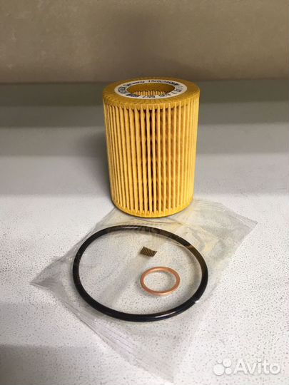 Маслянный фильтр BMW 11427566327