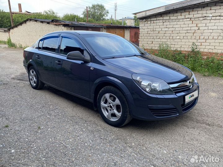 Opel Astra 1.6 МТ, 2010, 153 400 км