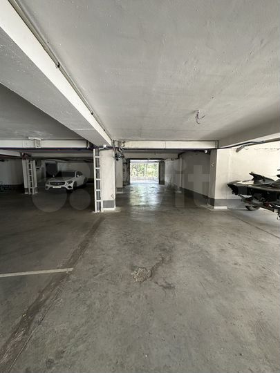 Машиноместо, 15 м²