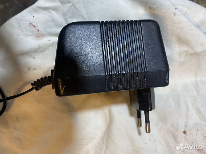 Адаптер зарядное устройство зарядка 220/9 вольт
