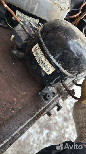 Холодильник мотор