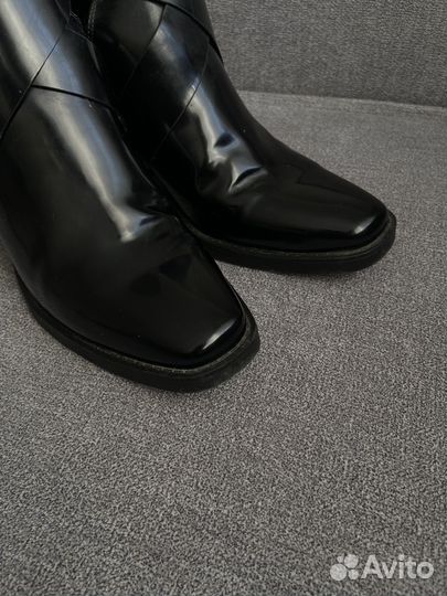 Казаки лаковые женские 37 размер