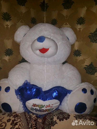 Плюшевый медведь большой