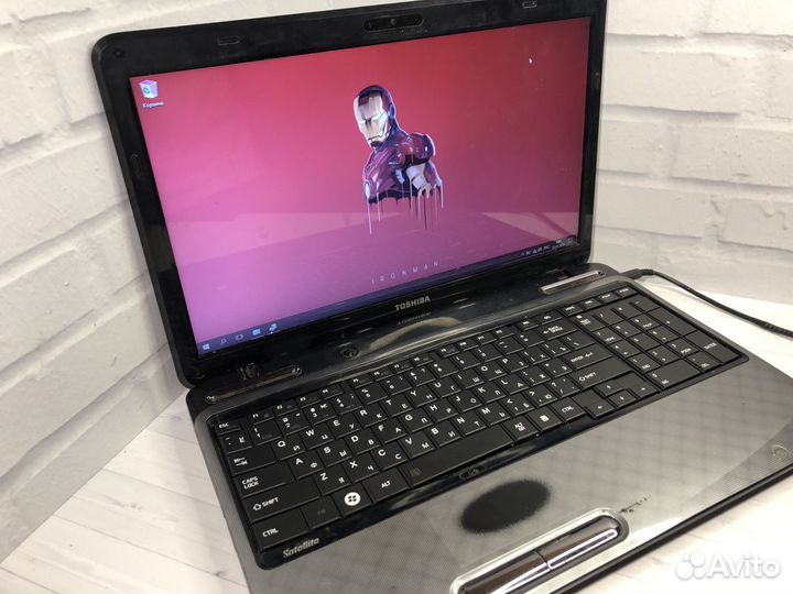 Бюджетный игровой ноутубк Toshiba 2 видеокарты