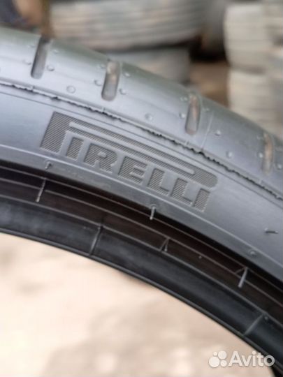 Pirelli P Zero PZ4 275/30 R20 97Y