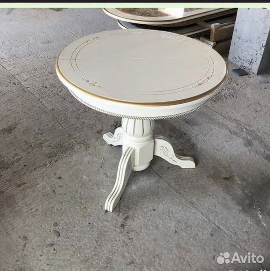 Стол круглый