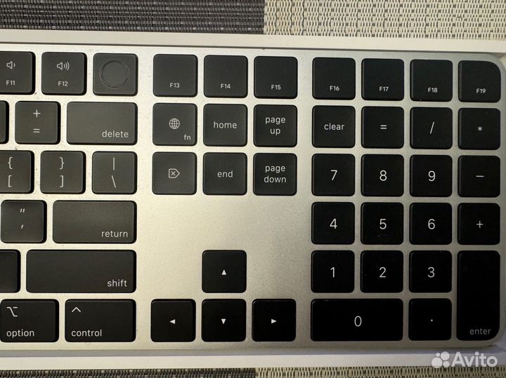 Apple Bluetooth Magic Keyboard 2 (A1644)