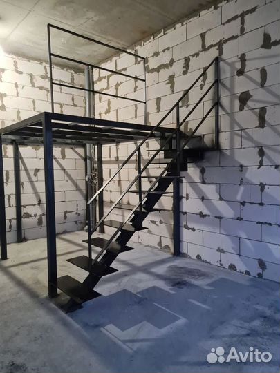 Лестница перила ступени