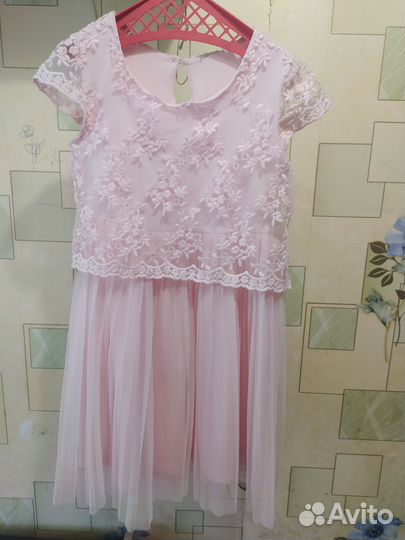 Платье для девочки 116-122,привезу в Иваново