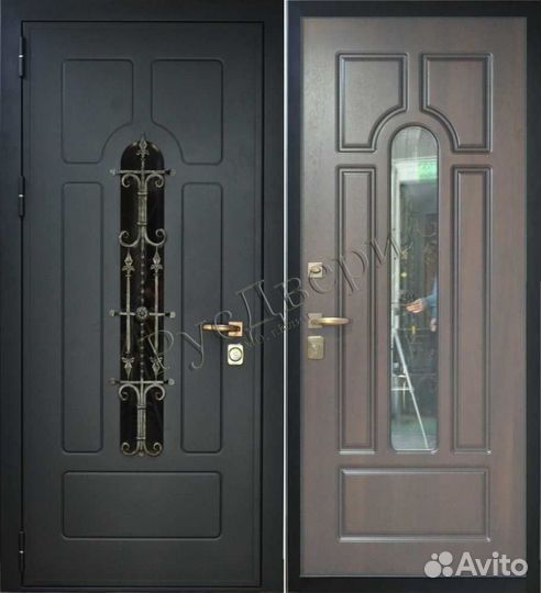 Парадная металлическая дверь с окном и ковкой