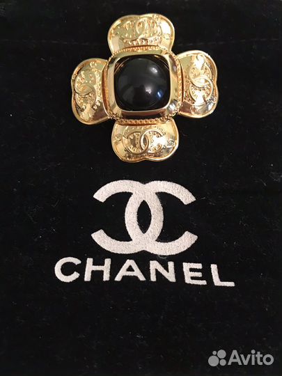 Броши chanel