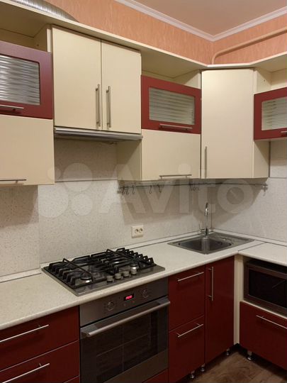 1-к. квартира, 42 м², 2/5 эт.