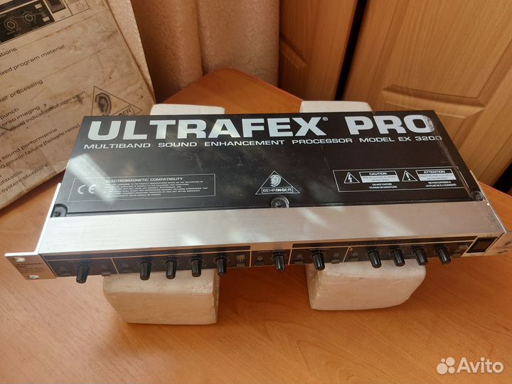 Усилитель Behringer Ultrafex PRO EX 3200