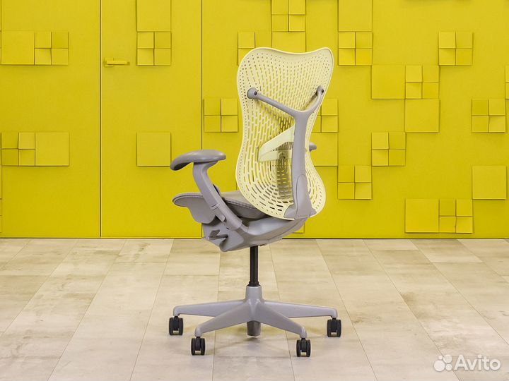 Кресло руководителя Herman Miller Mirra США