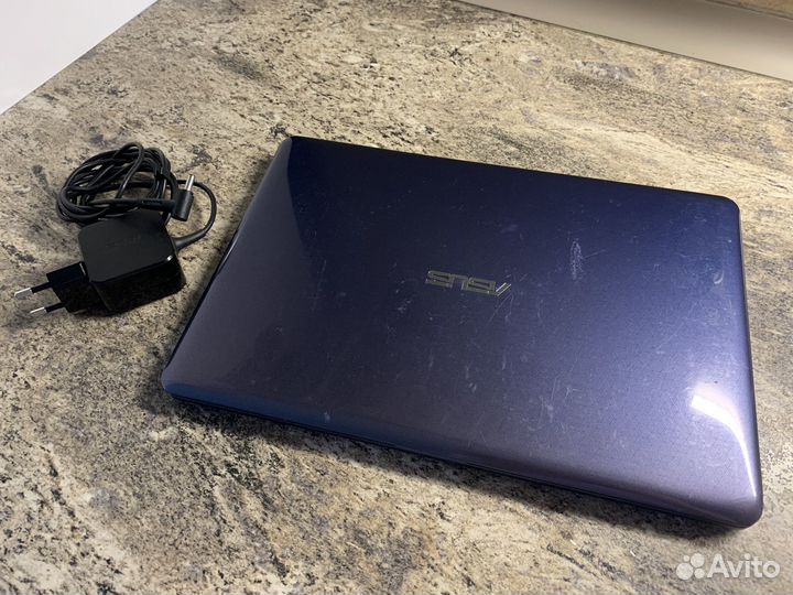 Asus E203M