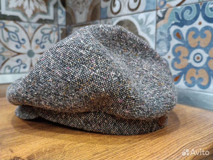 Твидовая кепка на осень с козырьком обхват 56 см