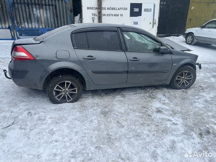 Renault Megane 2 в разборе