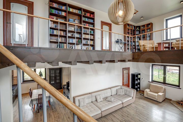 Коттедж 297,7 м² на участке 16 сот.